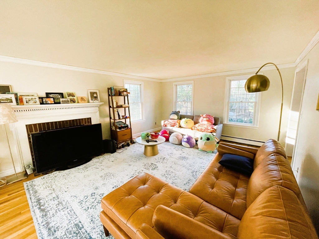 16 Page Farm Road Sherborn, MA 01770 - Photo 4 of 40