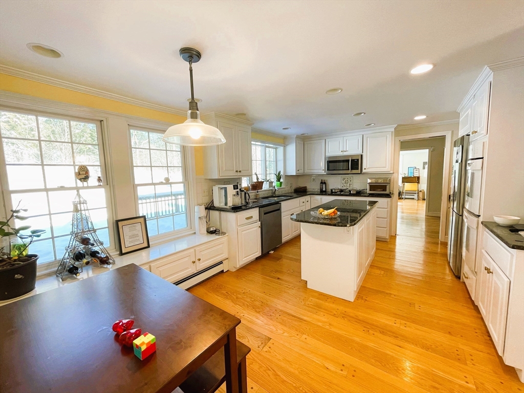 16 Page Farm Road Sherborn, MA 01770 - Photo 9 of 40