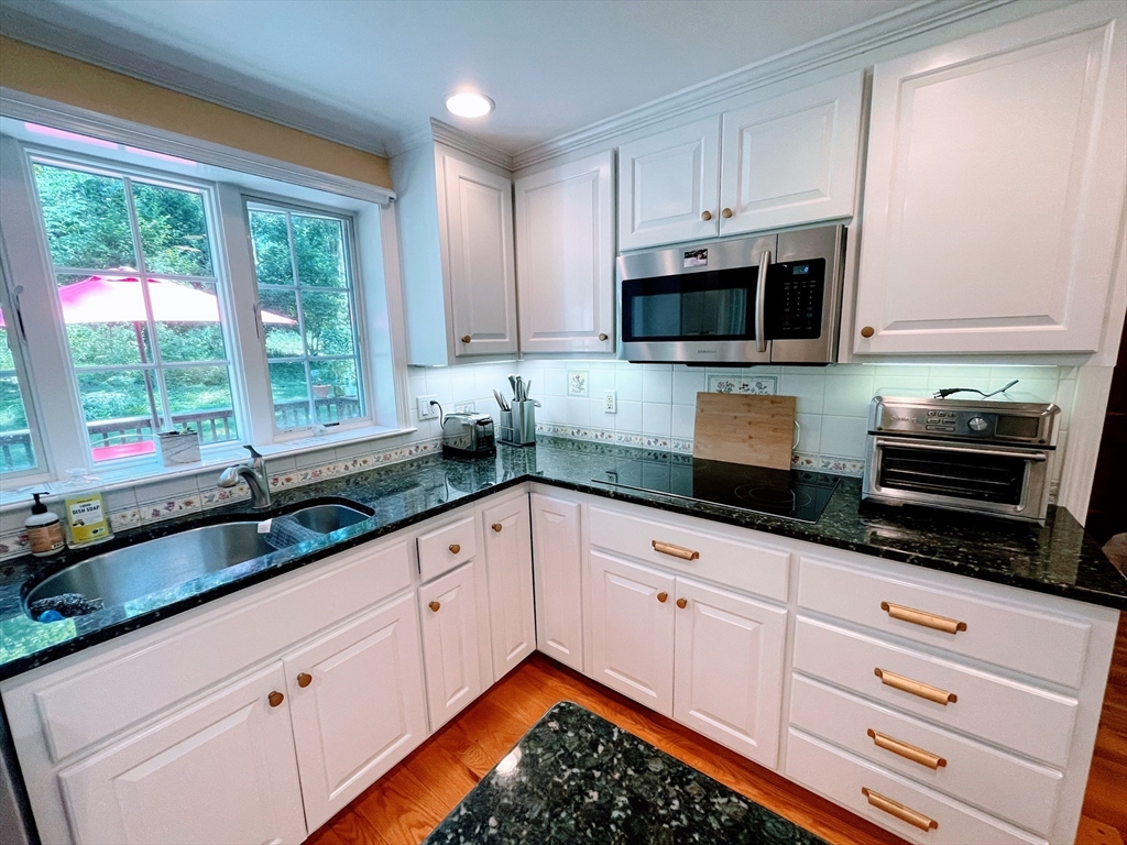 16 Page Farm Road Sherborn, MA 01770 - Photo 10 of 40