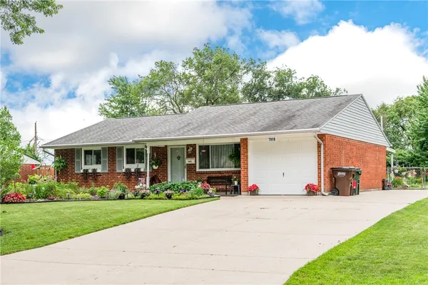 $249,900 | 7918 Washington Park Drive, Dayton, OH 45459