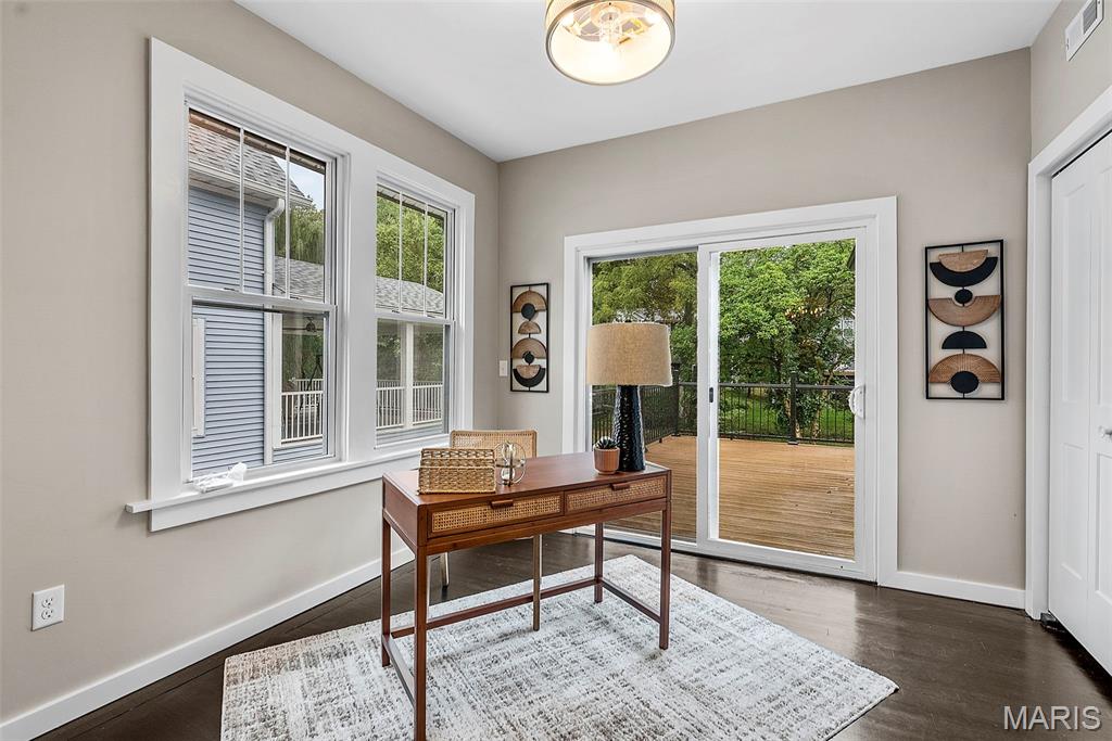 808 Greeley Avenue Webster Groves, MO 63119 - Photo 12 of 61