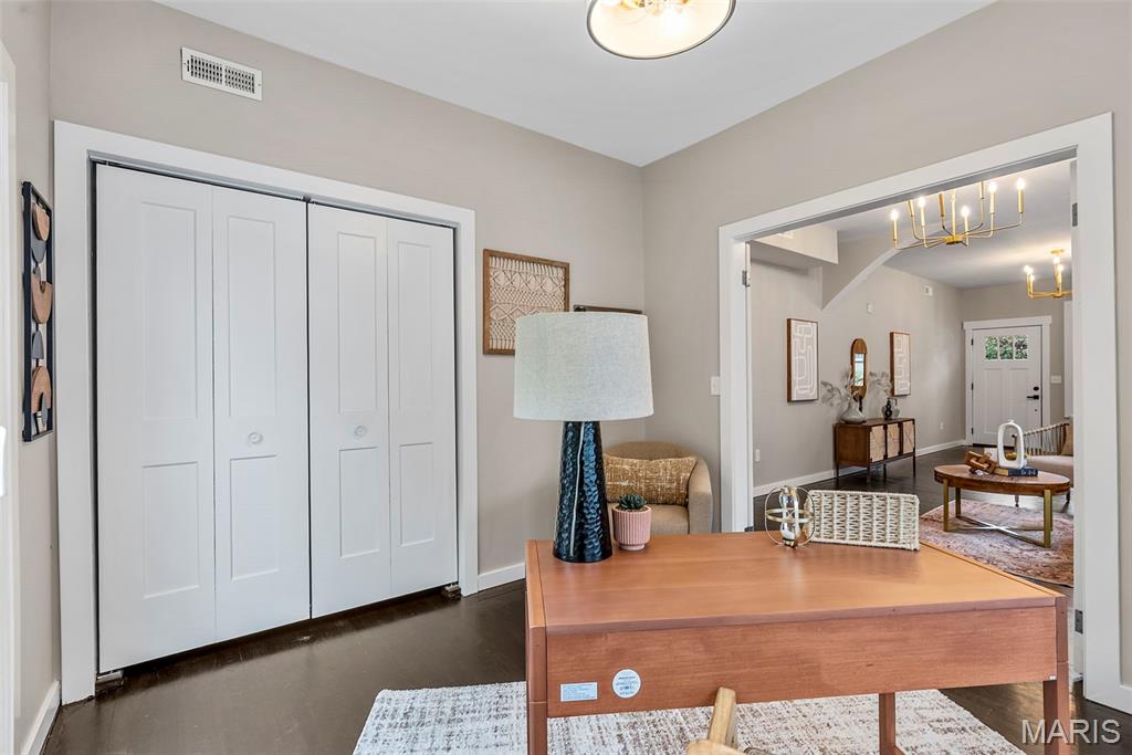 808 Greeley Avenue Webster Groves, MO 63119 - Photo 13 of 61