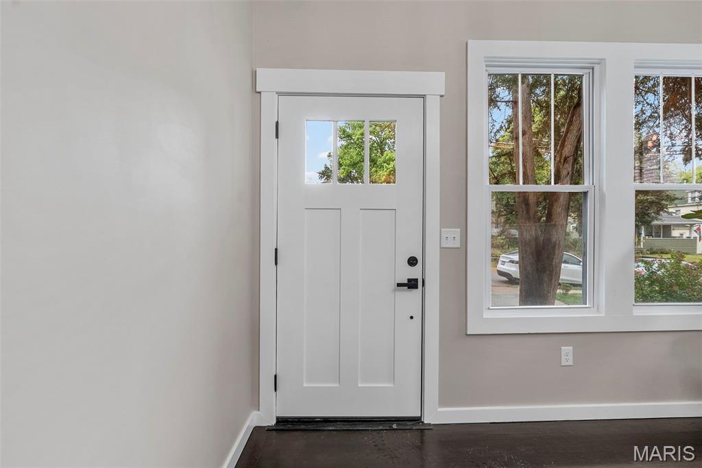 808 Greeley Avenue Webster Groves, MO 63119 - Photo 6 of 61