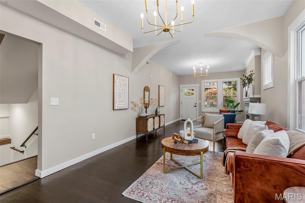 808 Greeley Avenue Webster Groves, MO 63119 - Photo 10 of 61