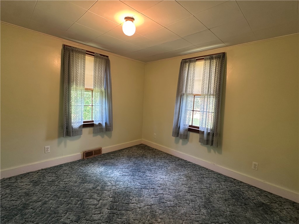 85 Chapman Avenue Auburn, NY 13021 - Photo 18 of 32