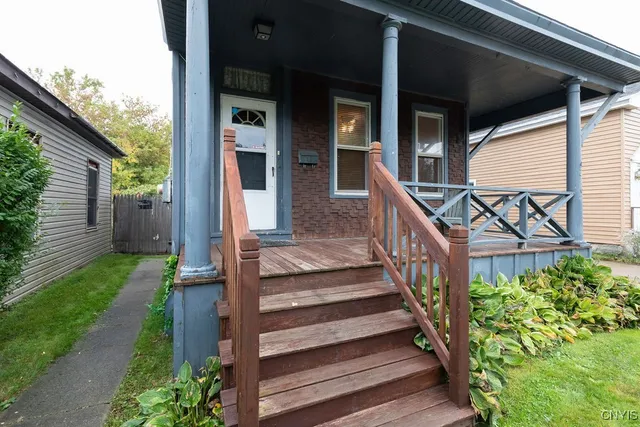 $139,900 | 216 West 4th Street, Oswego, NY 13126