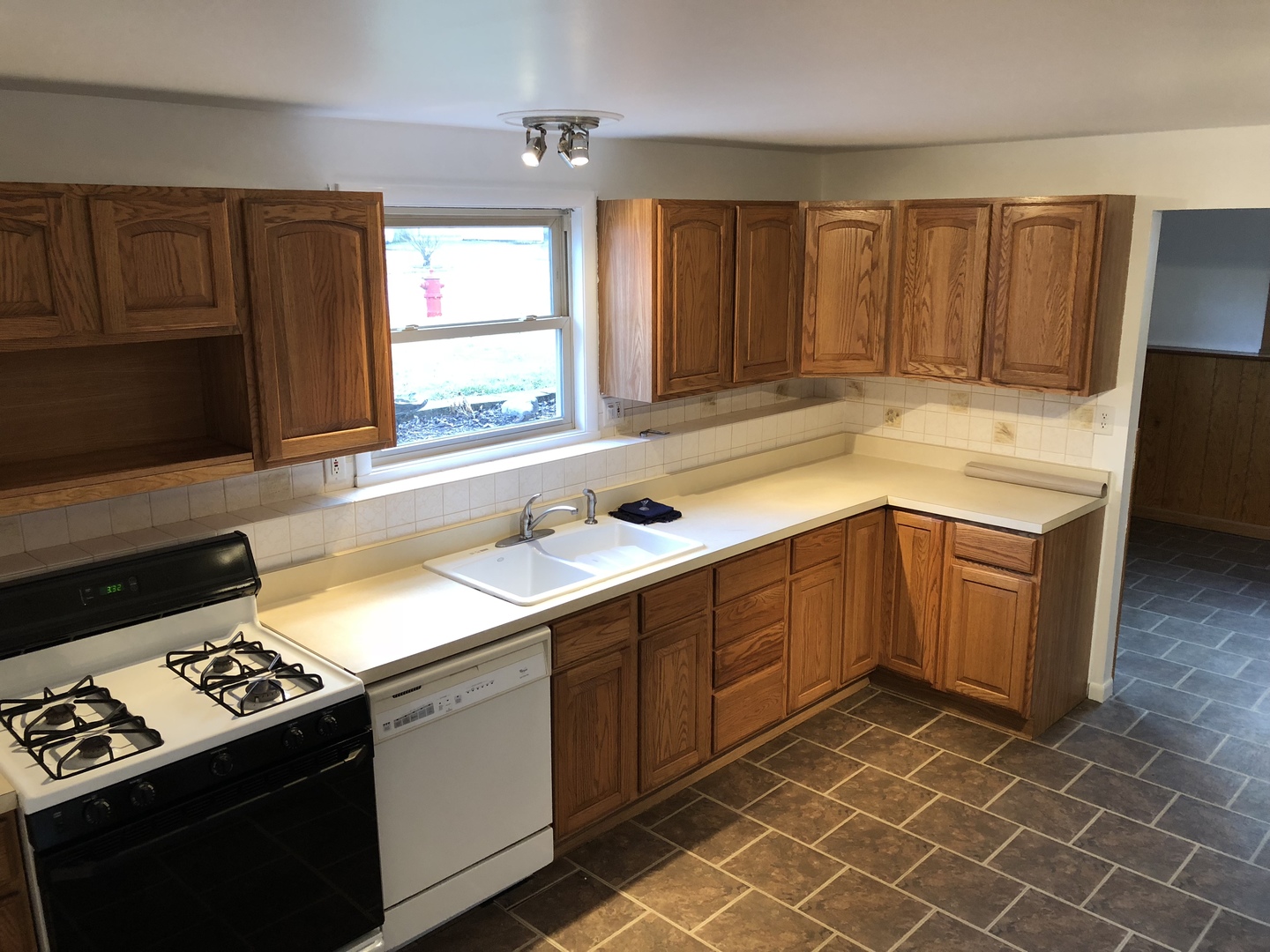 30 Marnel Road Montgomery, IL 60538 - Photo 3 of 15