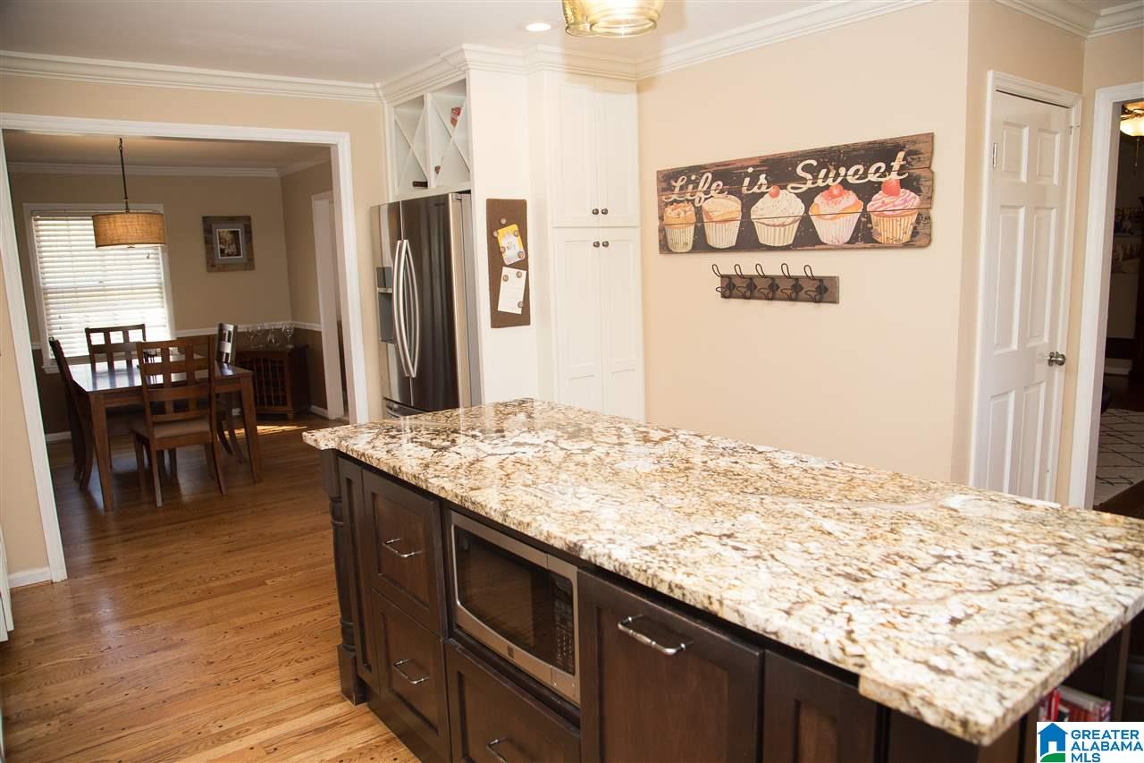 1820 Cornwall Road Birmingham, AL 35226 - Photo 5 of 37