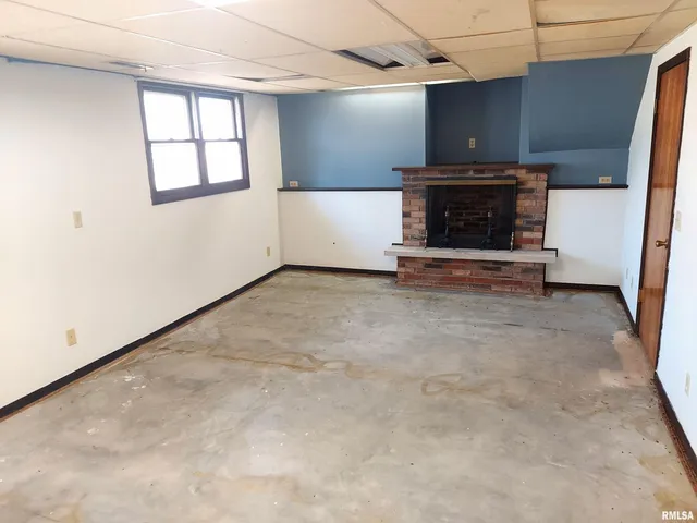 $129,900 | 1112 Stacy Lane, Macomb, IL 61455