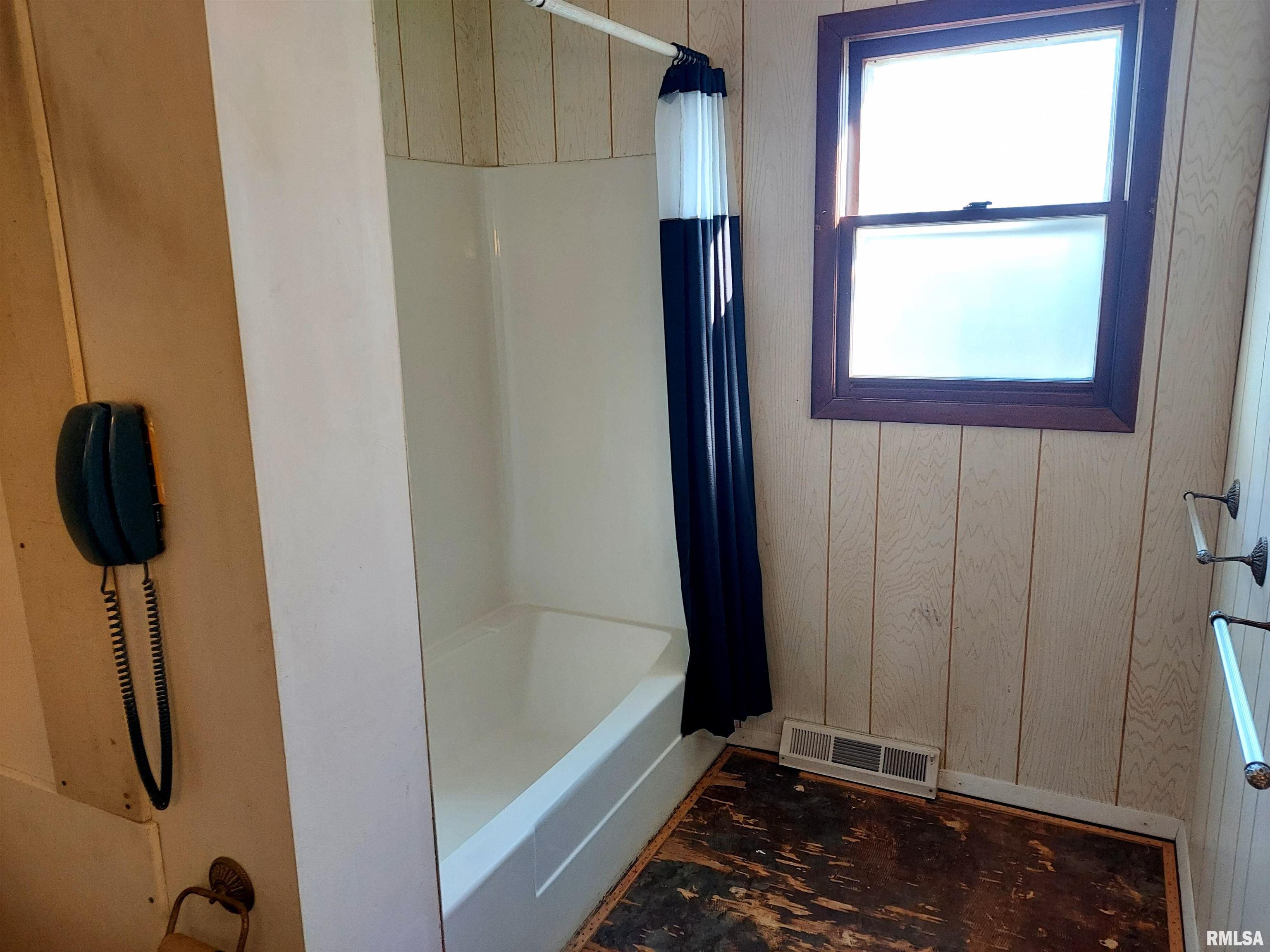 1112 Stacy Lane Macomb, IL 61455 - Photo 20 of 25