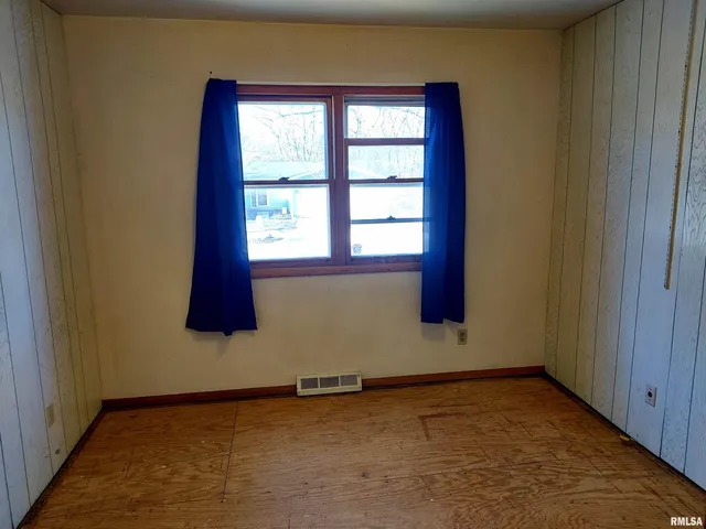 $129,900 | 1112 Stacy Lane, Macomb, IL 61455