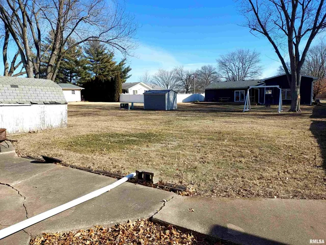 $129,900 | 1112 Stacy Lane, Macomb, IL 61455