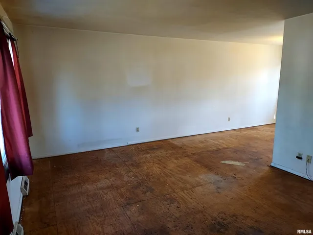 $129,900 | 1112 Stacy Lane, Macomb, IL 61455