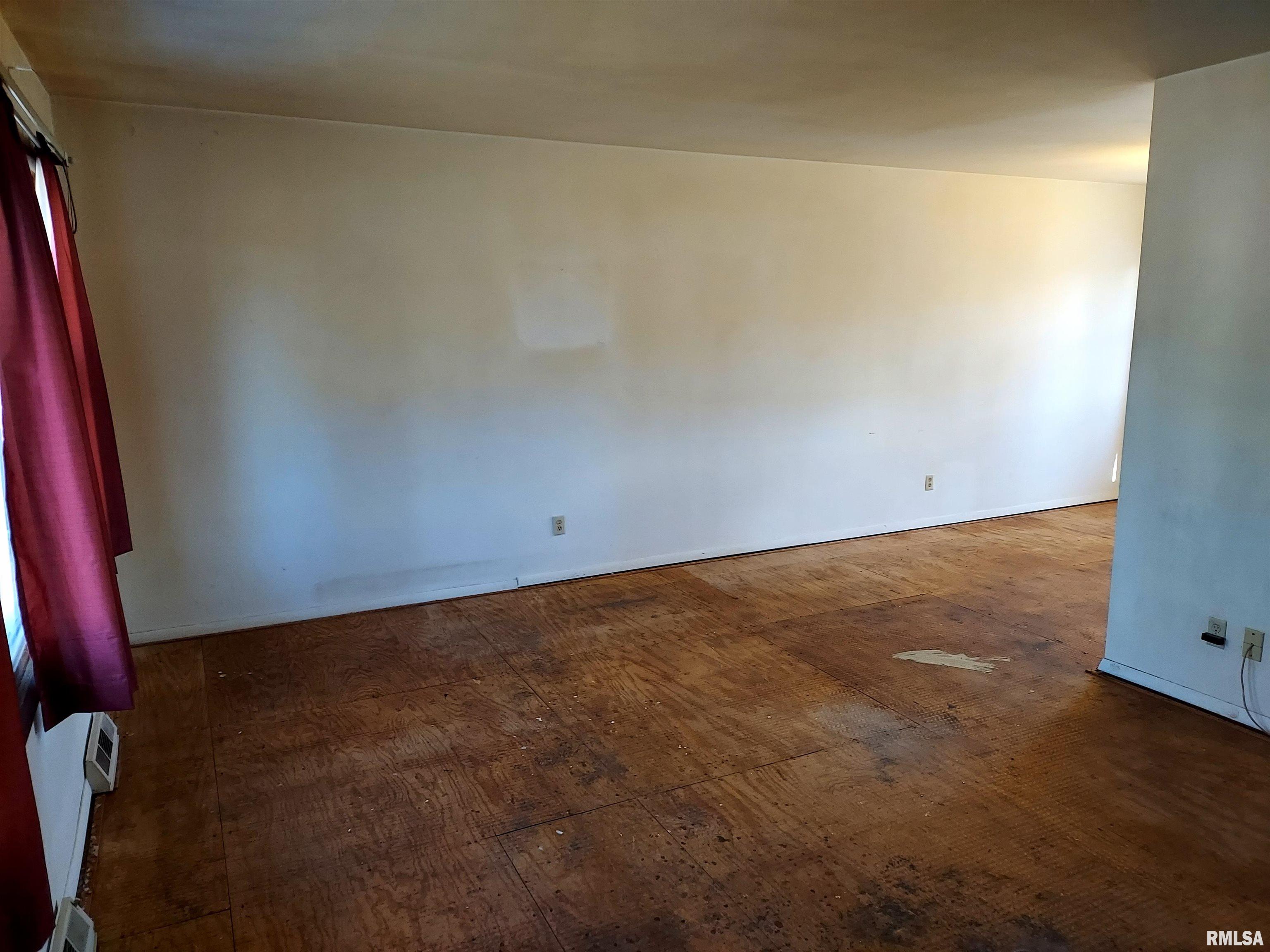 1112 Stacy Lane Macomb, IL 61455 - Photo 5 of 25