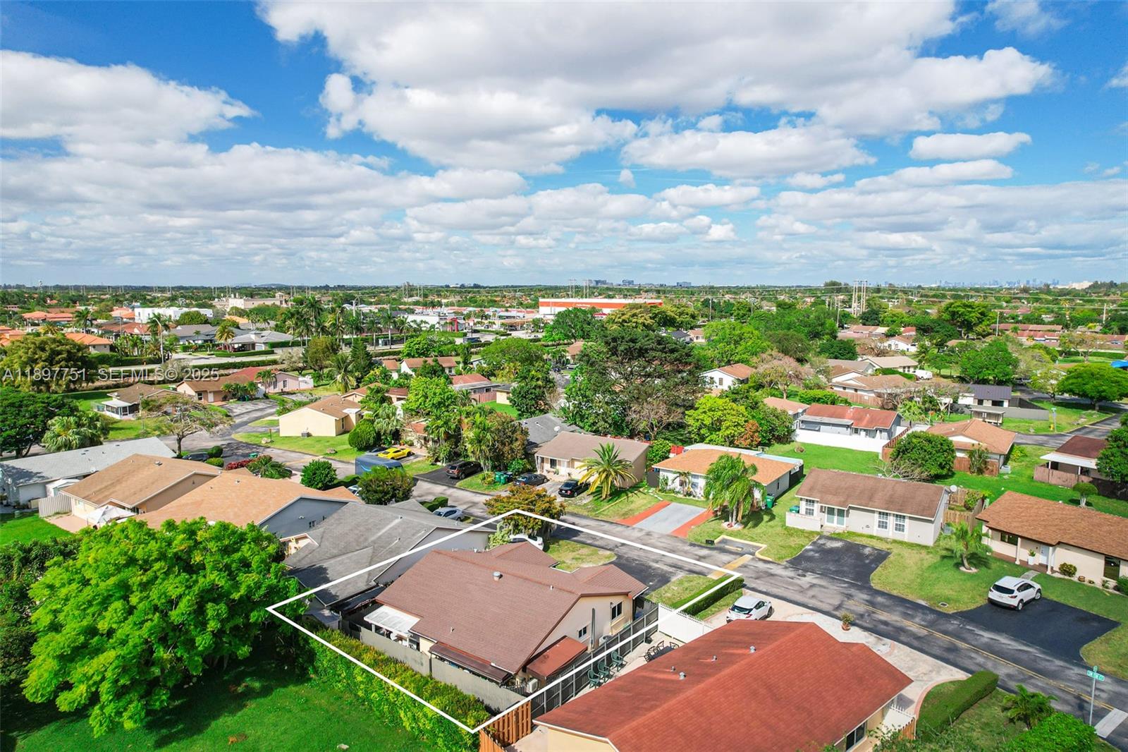 4216 Southwest 138th Court Miami, FL 33175 - Photo 10 of 54