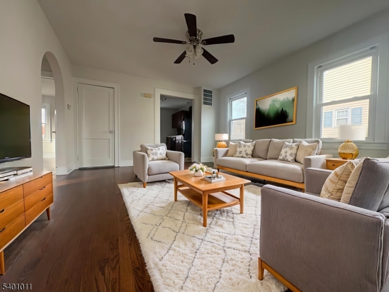 18 South Clark Avenue Somerville, NJ 08876 - Photo 4 of 21