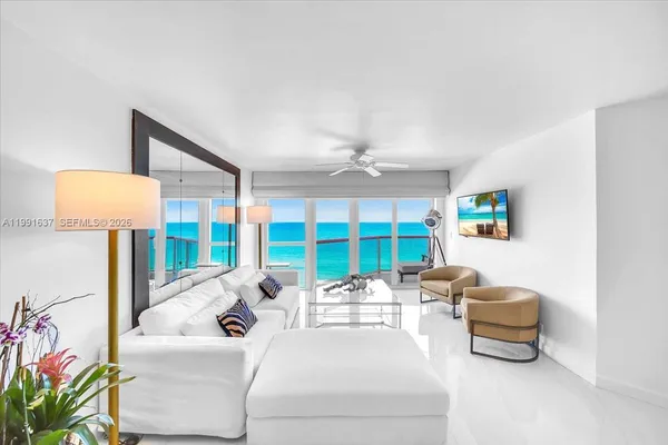 $6,250 | 6767 Collins Avenue, Unit 1110, Miami Beach, FL 33141