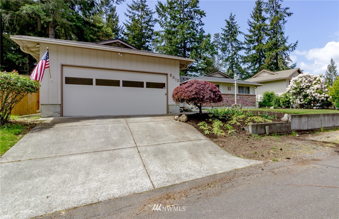 9012 Ridgeview Circle West University Place, WA 98466 - Photo 1 of 25 Gallery Image 1