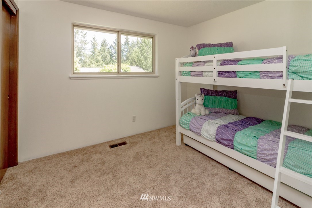 9012 Ridgeview Circle West University Place, WA 98466 - Photo 17 of 25 Gallery Image 17