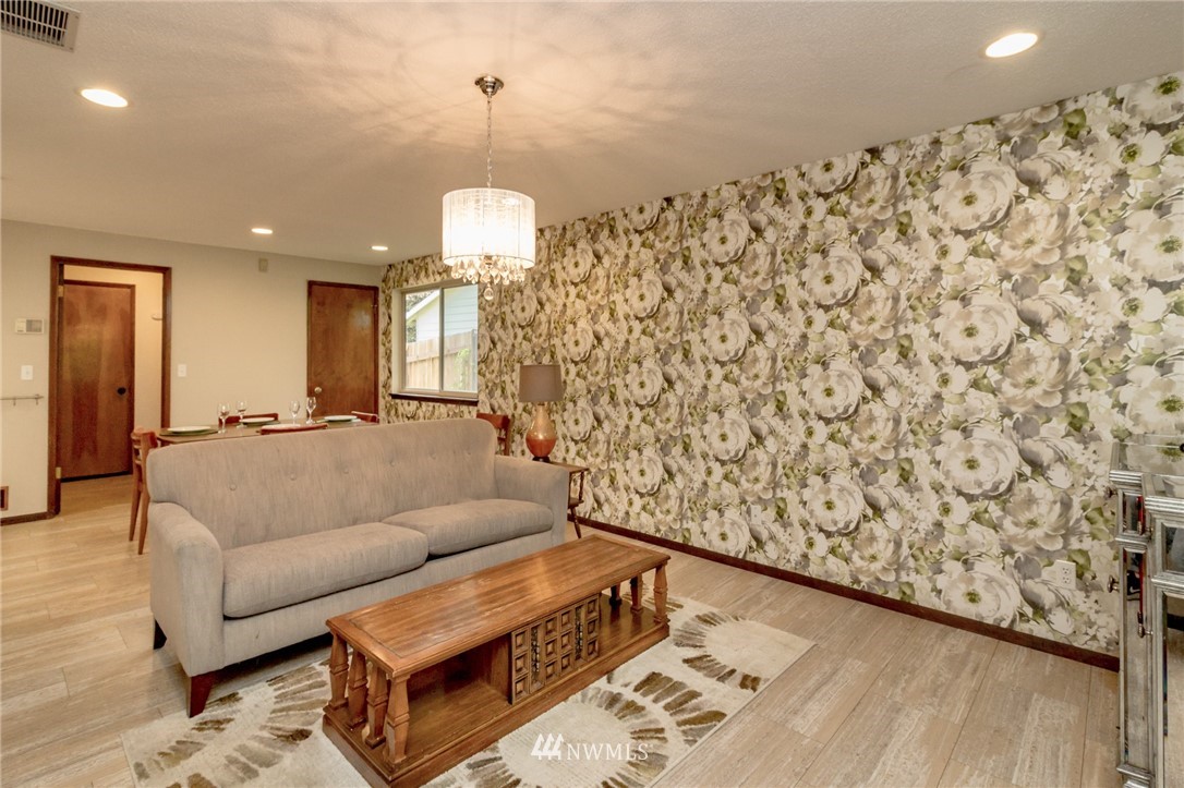 9012 Ridgeview Circle West University Place, WA 98466 - Photo 10 of 25 Gallery Image 10