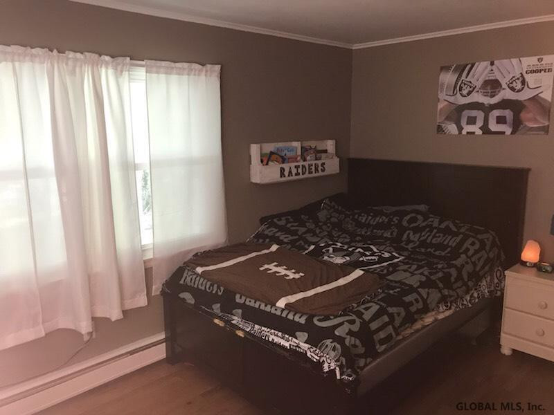 189 Reynolds Road Moreau, NY 12828 - Photo 2 of 23 Photo 2