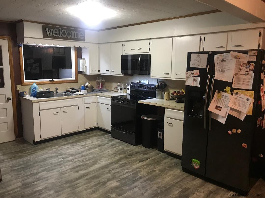 189 Reynolds Road Moreau, NY 12828 - Photo 9 of 23 Photo 9