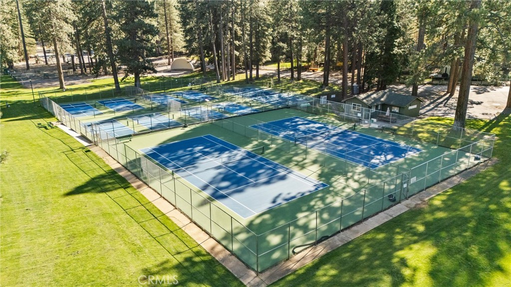 701 Lake Ridge Road Lake Almanor, CA 96137 - Photo 17 of 32