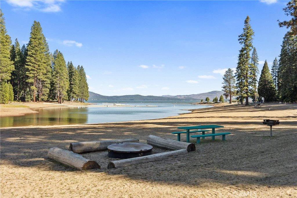 701 Lake Ridge Road Lake Almanor, CA 96137 - Photo 30 of 32