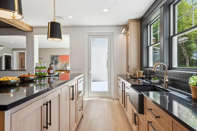 $6,750,000 | 2475 Dunwoody Avenue, Orono, MN 55391