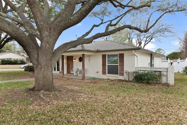 $405,000 | 2201 Mountainview Drive, Hurst, TX 76054