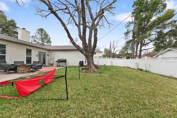 $405,000 | 2201 Mountainview Drive, Hurst, TX 76054