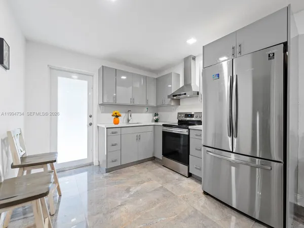 $1,000,000 | 15305 Southwest 209th Avenue, Miami, FL 33187