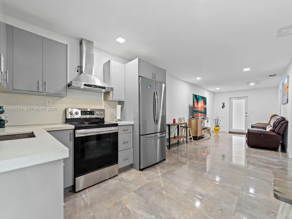 $1,000,000 | 15305 Southwest 209th Avenue, Miami, FL 33187