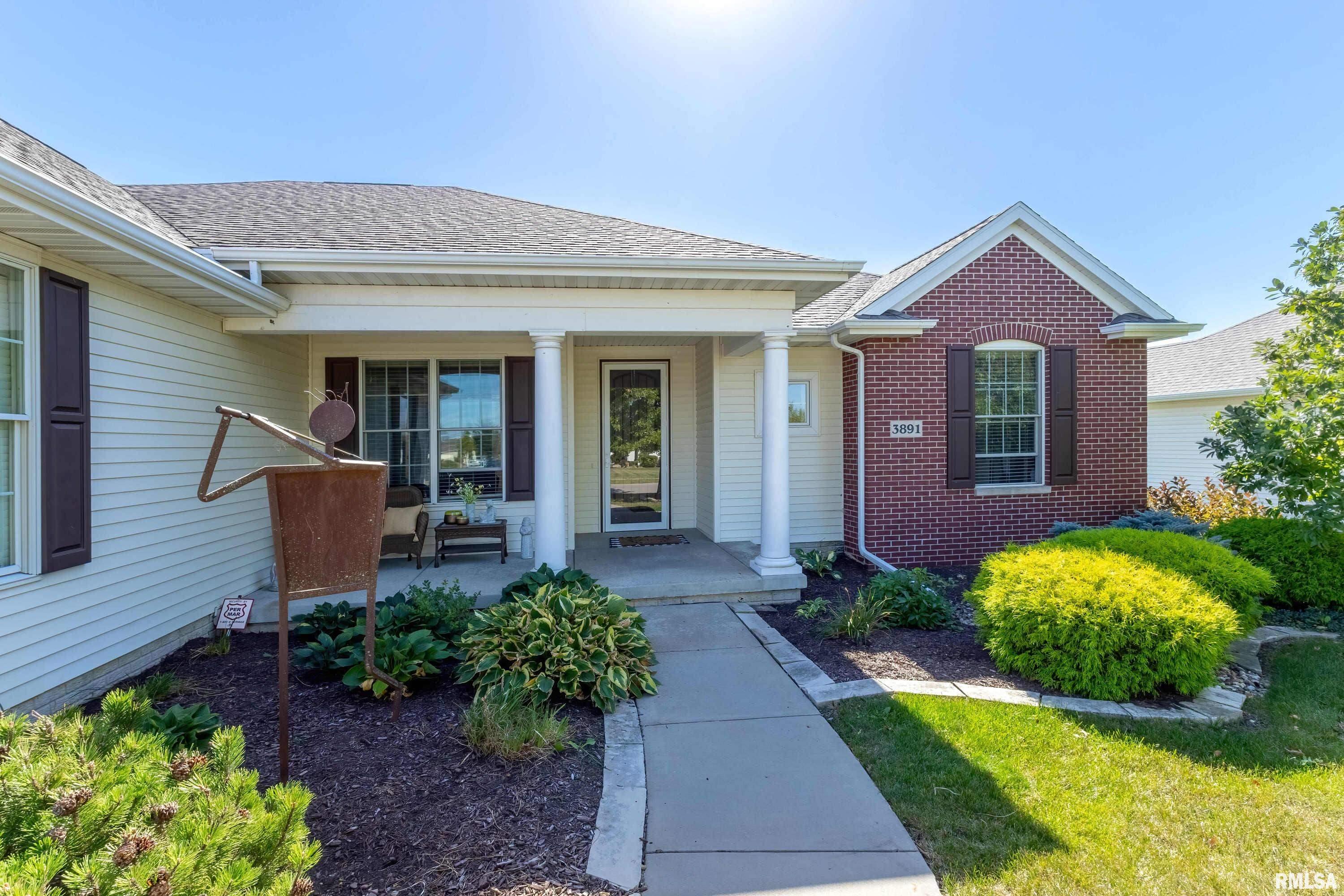3891 Thunder Ridge Road Bettendorf, IA 52722 - Photo 2 of 38 Gallery Image 2