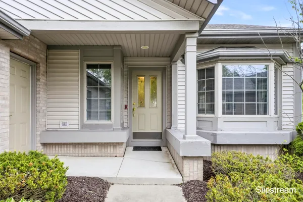 $500,000 | 4302 Sabal Pointe Drive Southeast, Grand Rapids, MI 49546