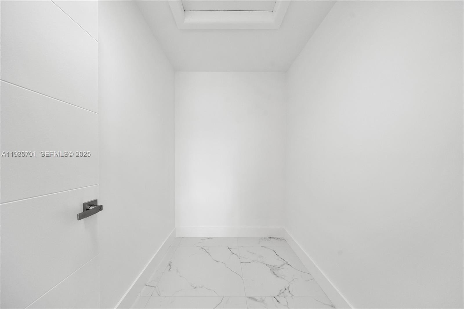 253 Southwest 4th Street Dania Beach, FL 33004 - Photo 11 of 27