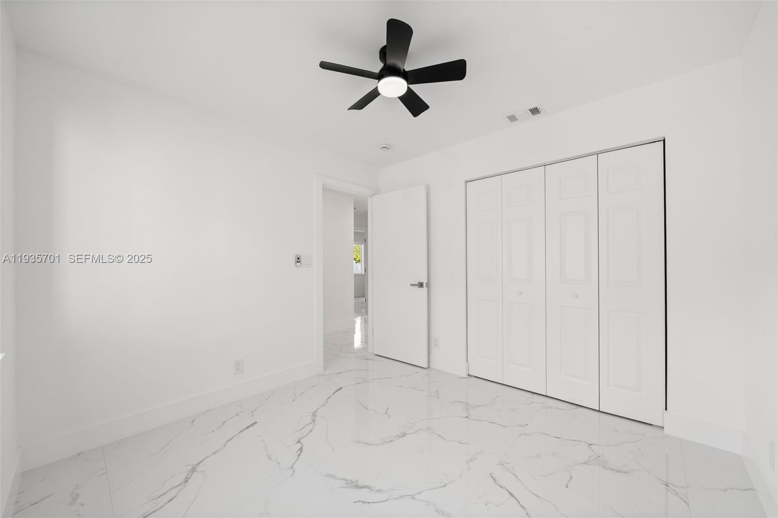 253 Southwest 4th Street Dania Beach, FL 33004 - Photo 13 of 27 a view of an empty room