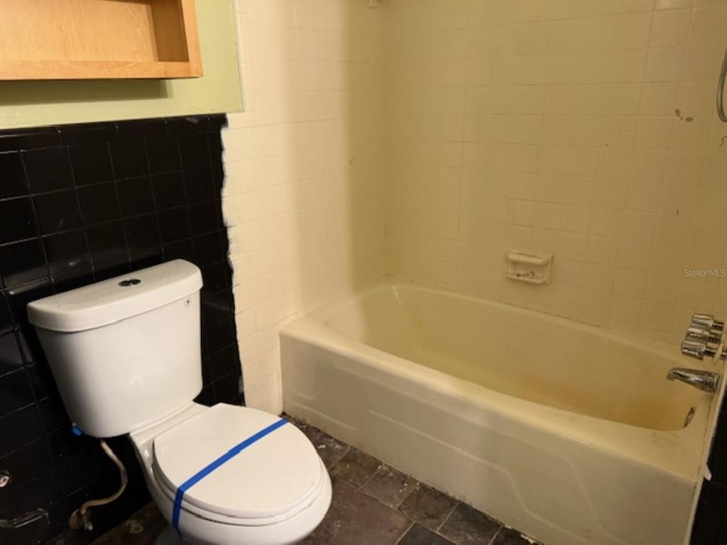 2050 Spring Lake Road Fruitland Park, FL 34731 - Photo 11 of 15