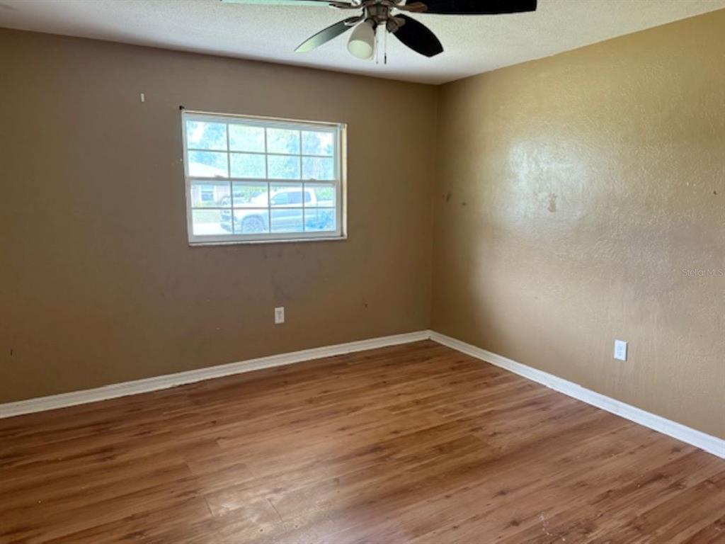 2050 Spring Lake Road Fruitland Park, FL 34731 - Photo 13 of 15