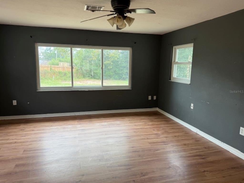 2050 Spring Lake Road Fruitland Park, FL 34731 - Photo 7 of 15