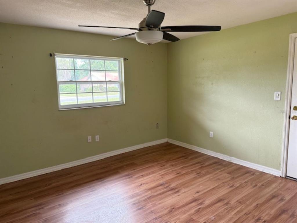 2050 Spring Lake Road Fruitland Park, FL 34731 - Photo 9 of 15