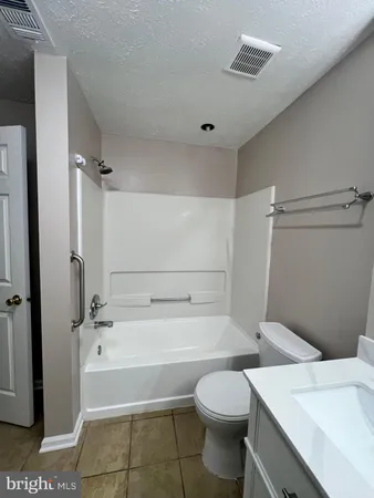 $1,800 | 808 Stratford Way, Unit D, Frederick, MD 21701