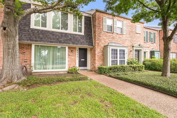 $1,975 | 6332 Chevy Chase Drive, Unit 16, Houston, TX 77057