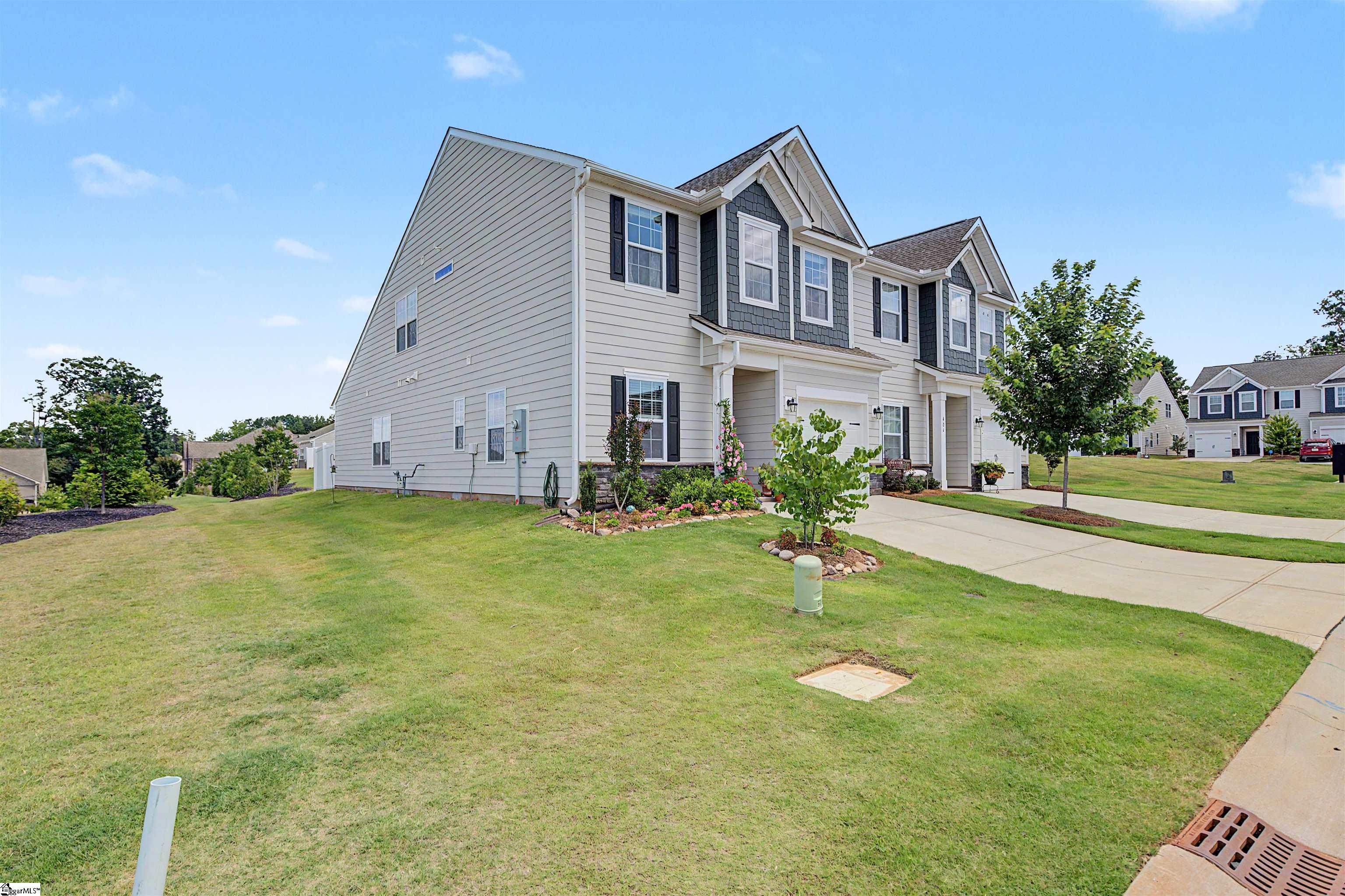 406 Batten Road Taylors, SC 29687 - Photo 1 of 36