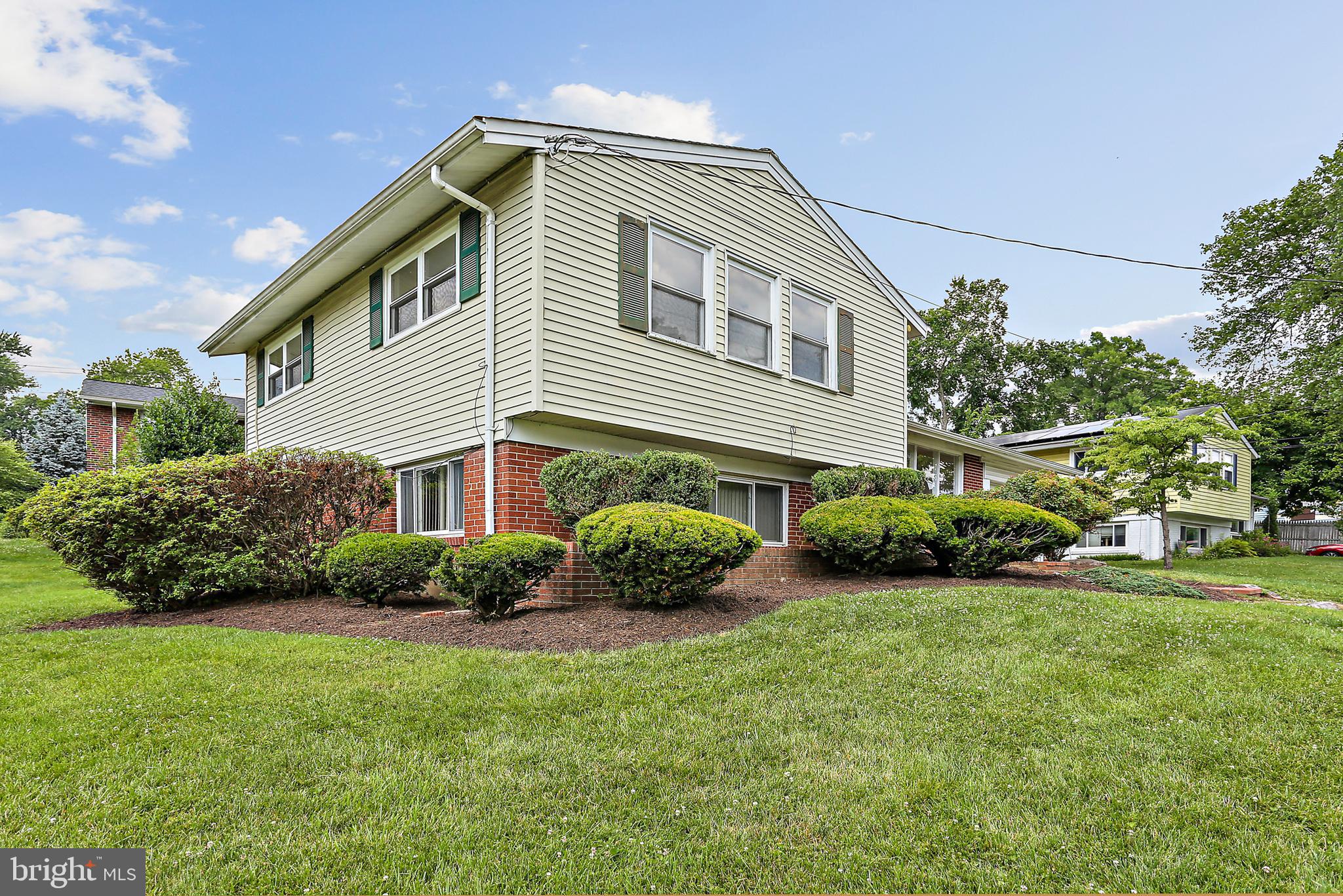 3515 May Street Silver Spring, MD 20906 - Photo 3 of 36 Landscaped front yard
