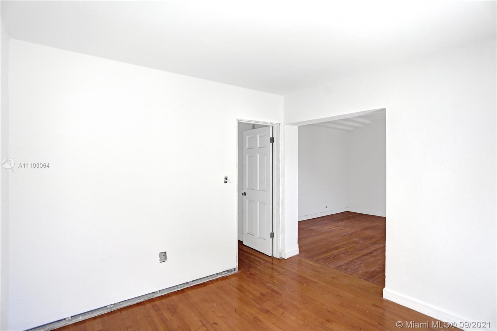 4431 Alton Road Miami Beach, FL 33140 - Photo 28 of 58 a view of an empty room