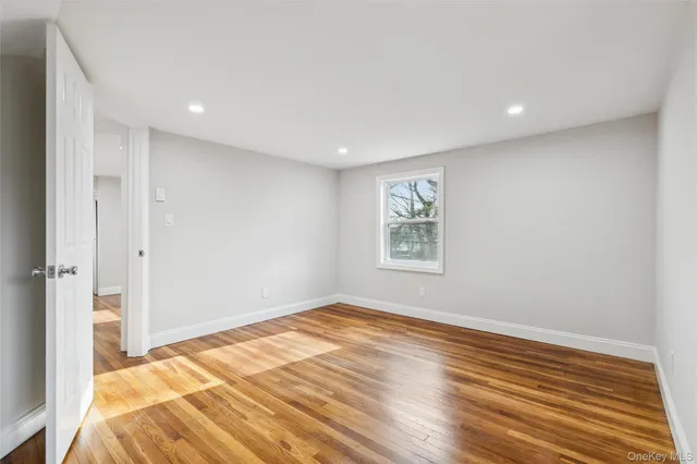 $699,990 | 232 Berkshire Drive, Farmingville, NY 11738