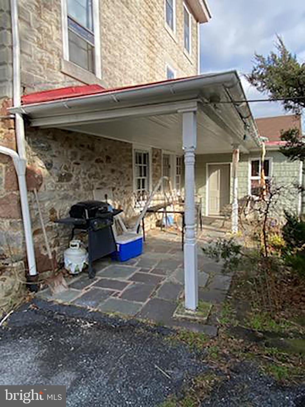 1064 Fritztown Road Reading, PA 19608 - Photo 5 of 9