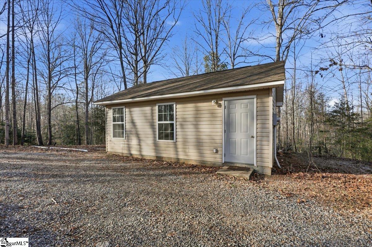 831 Neighborhood Road Wellford, SC 29385 - Photo 22 of 35