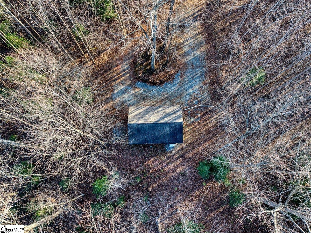 831 Neighborhood Road Wellford, SC 29385 - Photo 6 of 35